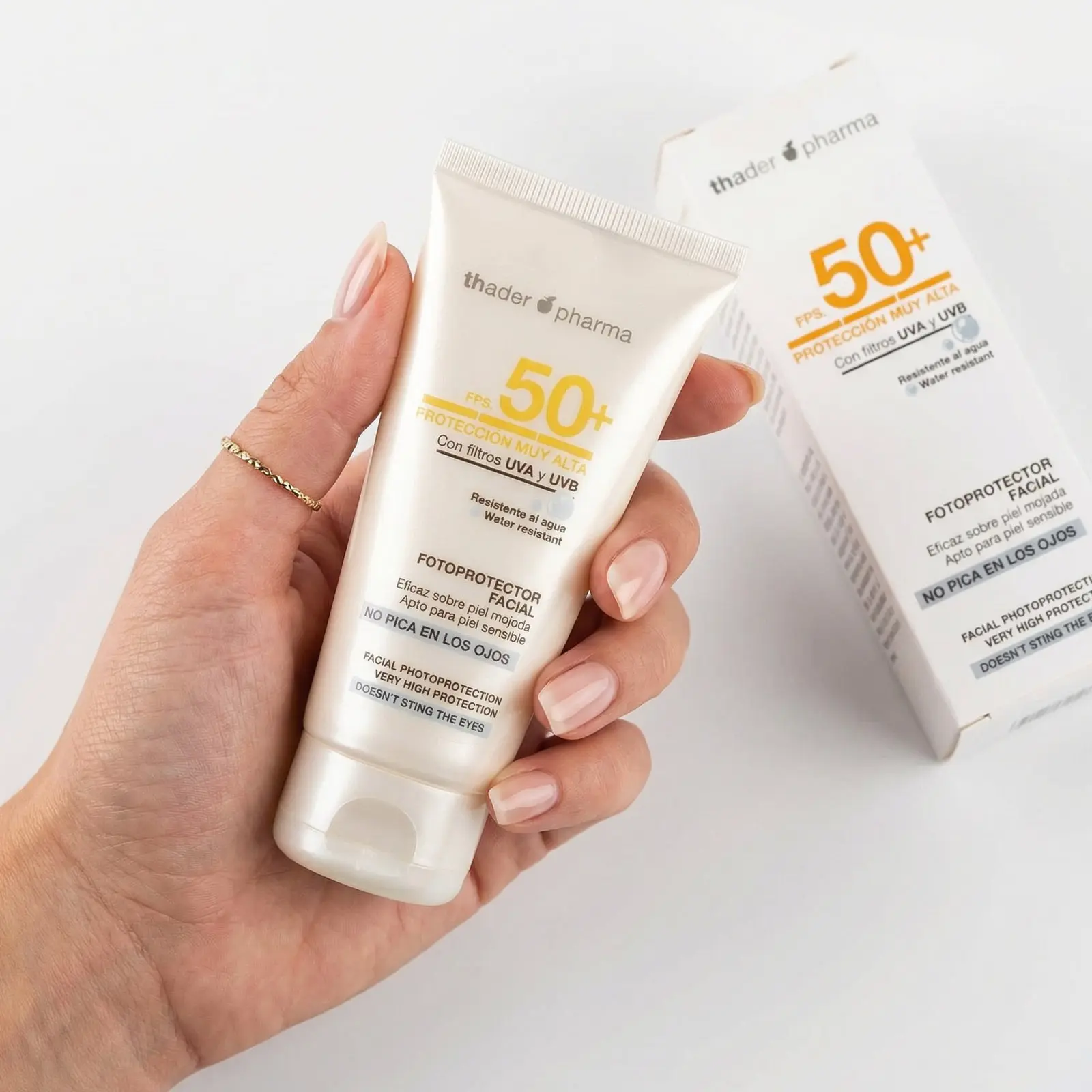Fotoprotector solar facial de Thader Pharma