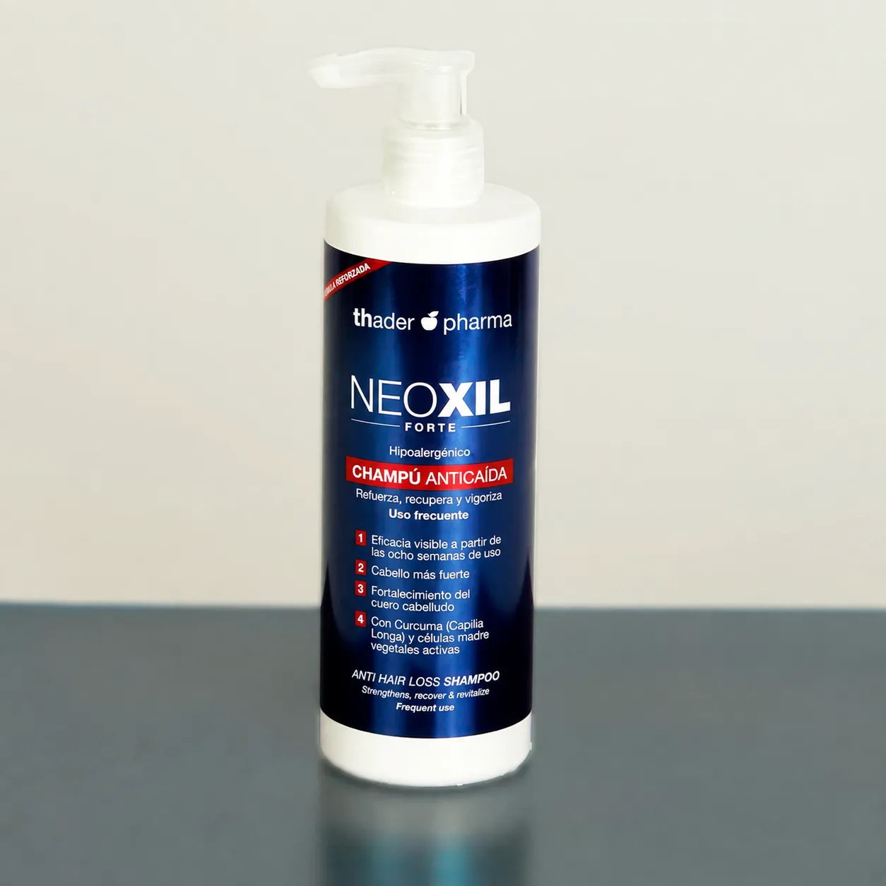 Champú anticaída Neoxil de Thader Pharma