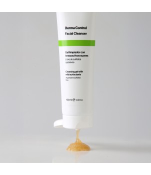 Gel limpiador Facial Cleanser Derma Control